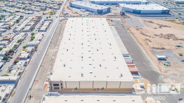 Centro Industrial Juárez - FIBRAPL 15