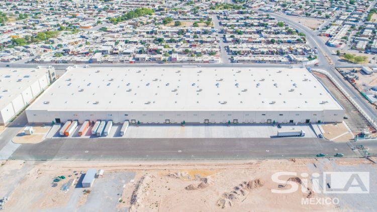 Centro Industrial Juárez - FIBRAPL 15
