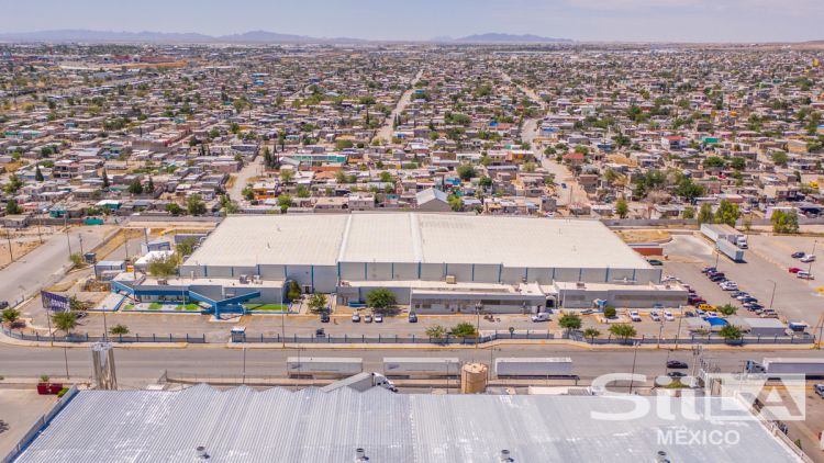 Aztecas Industrial Park - 02