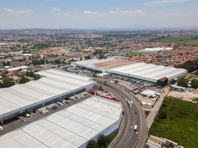 Parque Industrial La Joya Fibra Uno / La Joya II