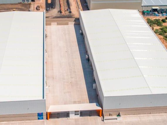 Logistik II Industrial Park / Ensamble Logístico Asia / Nave 31