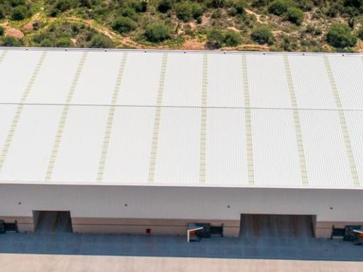 Logistik II Industrial Park / Ensamble Logístico Asia / Nave 31