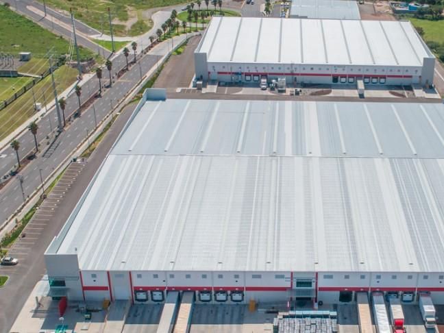 Castro Del Río Industrial Park / Nave 15