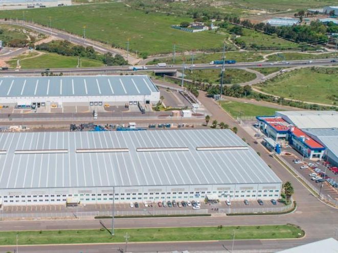 Castro Del Río Industrial Park / Nave 27