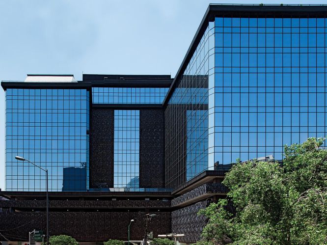Corporativo Torre Prisma / Torre Prisma Horacio