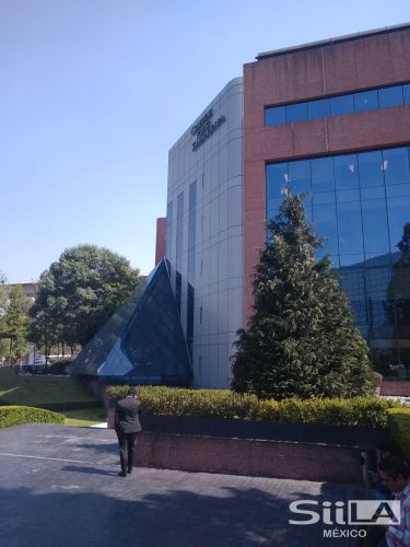 Corporativo Pirámide